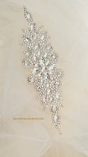 Load image into Gallery viewer, Rhinestone Crystals Brooch Christmas Tree Fabric Wrap Tiebacks
