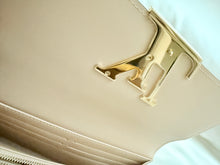 Load image into Gallery viewer, Louis Vuitton Louise Clutch
