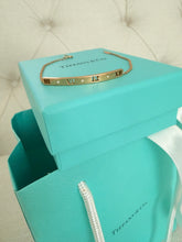 Load image into Gallery viewer, Tiffany &amp; Co Pierced Atlas Bracelet 18k Gold W Diamond
