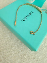 Load image into Gallery viewer, Tiffany &amp; Co Pierced Atlas Bracelet 18k Gold W Diamond
