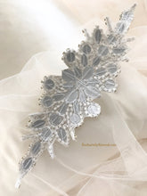 Load image into Gallery viewer, Rhinestone Crystals Brooch Christmas Tree Fabric Wrap Tiebacks

